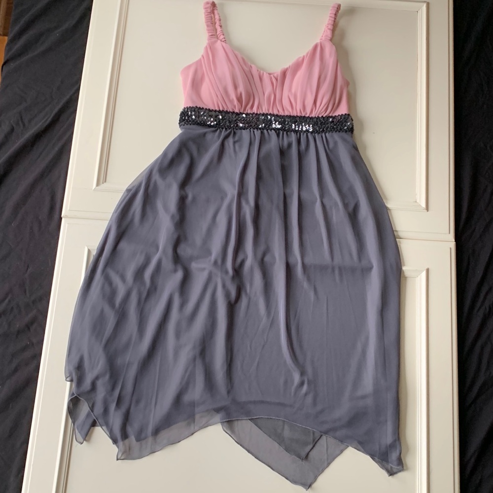 Women’s NWT Sweet Storm Flowy Midi Dress Large